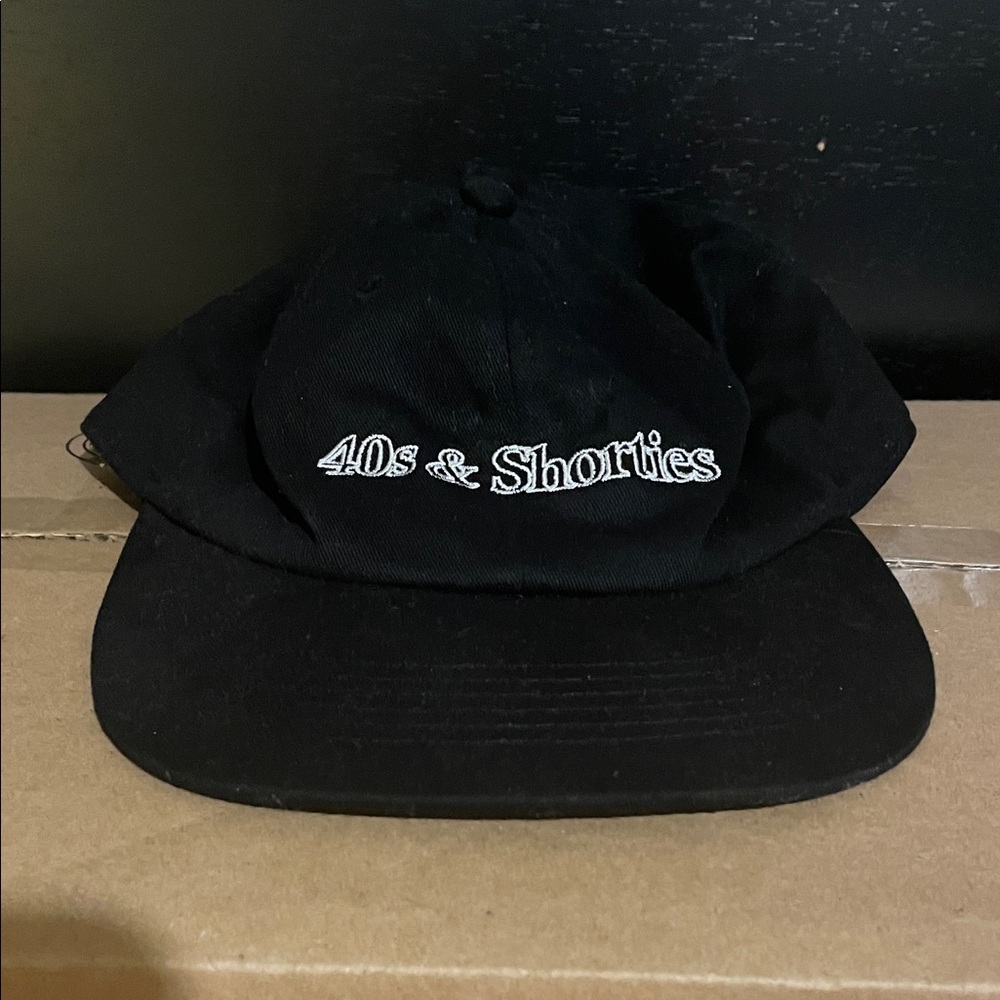 40s & Shorties Black snap back Cap hat.